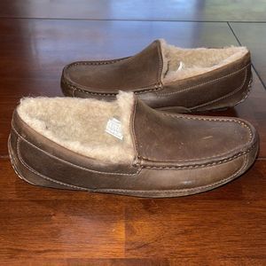 UGG Men’s Ascot Matte Tan Leather Slippers